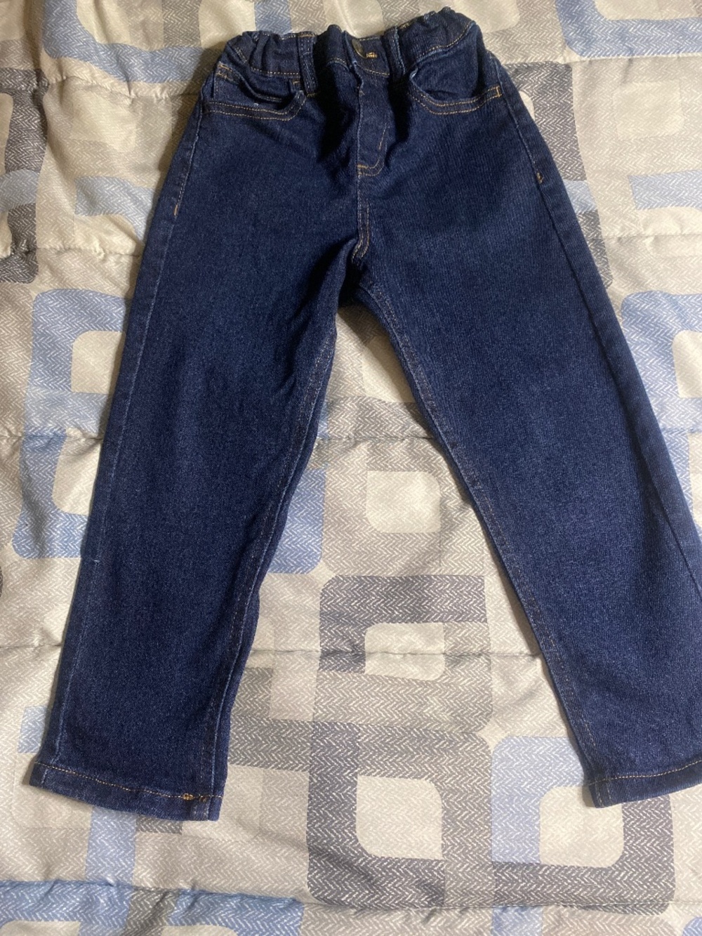 Blue jeans - Picture 1 of 2